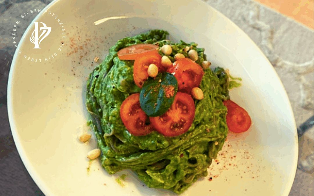 Kichererbsen Nudeln mit Avocado Pesto
